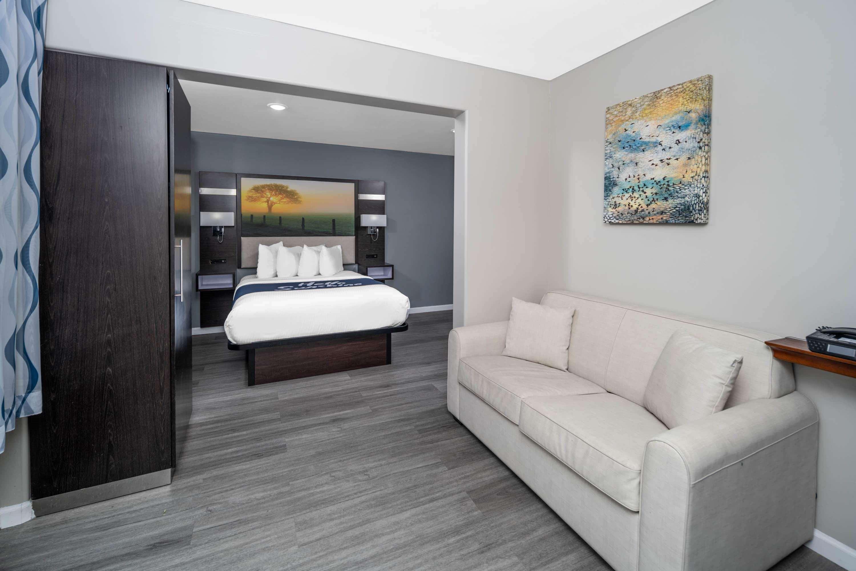 Days Inn By Wyndham Galt - Elk Grove South Екстер'єр фото